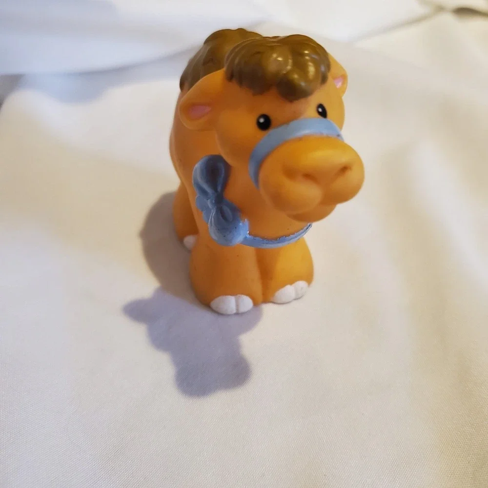 Fisher Price Little People replacement CAMEL with Blue Bow from Baby Zoo Animals